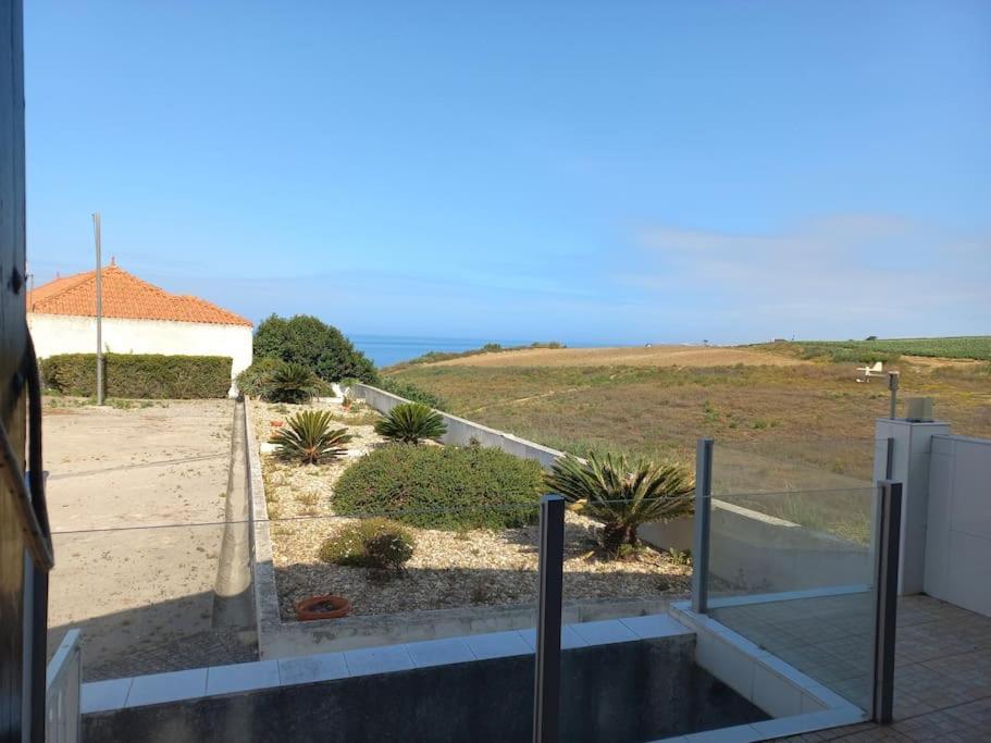Casa Do Portao Azul - Dourada Apartment Atouguia Da Baleia Exterior photo